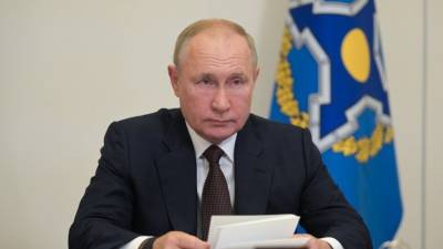 Владимир Путин - Дмитрий Песков - Владимир Путин зарегистрировался в системе электронного голосования - 5-tv.ru - Россия - Душанбе