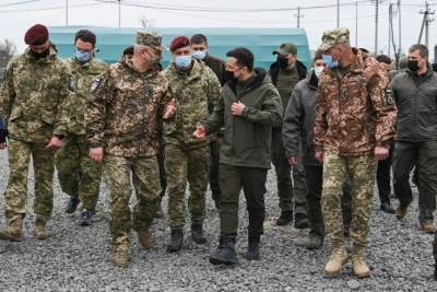 Украинские солдаты воруют поставляемую Соединенные Штатами военную технику - inforeactor.ru - США - Украина