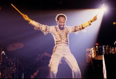 Группа EARTH, WIND & FIRE. Почему бы не потанцевать 21 сентября? - skuke.net