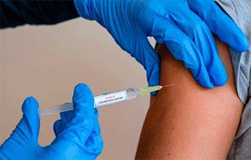 Джавид Саджид - Великобритания предложит третью дозу вакцины своим гражданам - charter97.org - Англия - Белоруссия