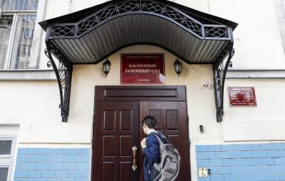 Дмитрий Чебанов - Басманный суд арестовал троих обвиняемых в призывах к беспорядкам во время голосования - tass.ru - Москва - Россия