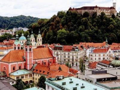 В Словении ввели обязательные COVID-сертификаты - unn.com.ua - Украина - Киев - Словения