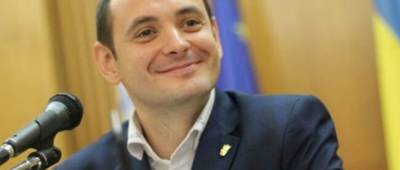 Франківчанки хочуть отримати по 100 тисяч, бо завагітніли після вакцинації - w-n.com.ua