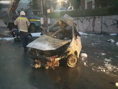 Страшная смерть: в Новосибирске трое человек сгорели заживо в машине после ДТП - bloknot.ru - Новосибирск