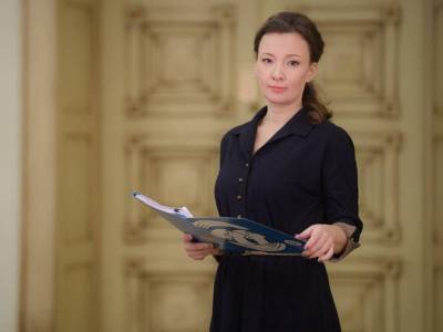 Анна Кузнецова - Анна Кузнецова: школа должна не только учить, но и воспитывать - bloknot.ru - Россия