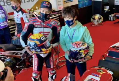 Юки Цунода впервые посетил этап MotoGP - f1news.ru - Япония