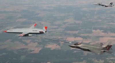 Американский палубный беспилотник MQ-25 Stingray произвёл дозаправку истребителя F-35C - topwar.ru - США