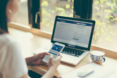 Журналисты узнали об особых привилегиях Facebook для знаменитостей - mk.ru