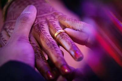Прятавший 11 лет возлюбленную в доме родителей мужчина женился на ней - lenta.ru - Индия - штат Керала