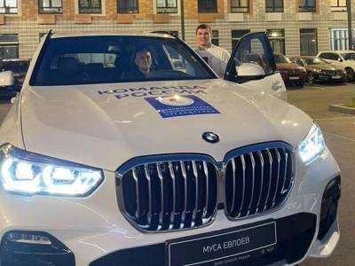 Российские олимпийцы сразу же выставили на продажу подаренные им BMW - rosbalt.ru - Россия - Токио