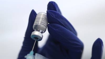 Джо Байден - Федеральных служащих в США обязали вакцинироваться к 22 ноября - golos-ameriki.ru - США