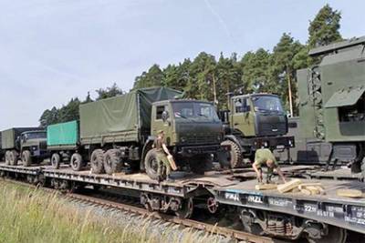 В России испытали поезда для спецопераций - lenta.ru - Россия