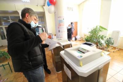 Валерий Фадеев - В СПЧ заявили об отсутствии серьезных нарушений в первый день голосования - aif.ru - Россия