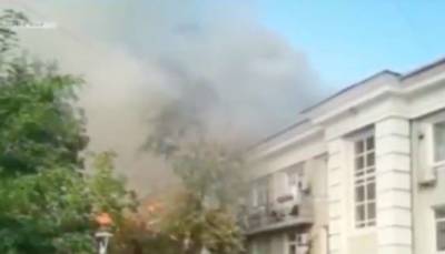 В центре бывшей столицы Казахстана бушует сильнейший пожар - lenta.ua - Украина - Казахстан - Алма-Ата