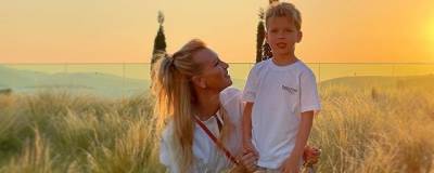 Олеся Судзиловская - Олеся Судзиловская впервые показала лицо 5-летнего сына - runews24.ru