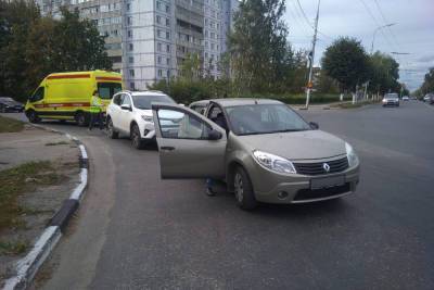На улице Октябрьской в Рязани в ДТП пострадал 46-летний водитель Renault - rzn.mk.ru - Рязань - Sandero