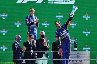 Видео: В McLaren вспоминают победный уик-энд в Монце - f1news.ru - Италия