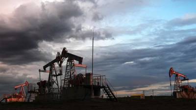 Остановка без требования: почему Россия не наращивает нефтедобычу - smartmoney.one - Россия
