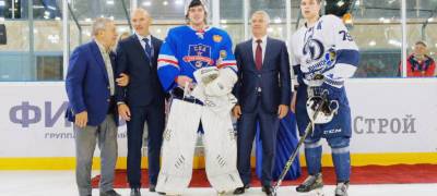 Артур Парфенчиков - Парфенчиков не против сыграть в хоккей, но предупредил, что он «травматичный игрок» - stolicaonego.ru - республика Карелия