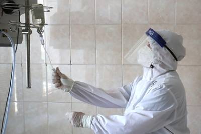 Вирусологи предрекли новые вспышки COVID-19 - lenta.ru - Италия