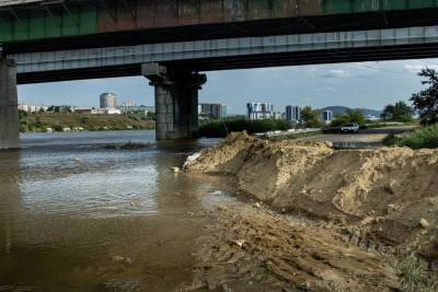 Уровень реки Селенга в границах Улан-Удэ остаётся на отметке в 230 см - ulan.mk.ru - Улан-Удэ