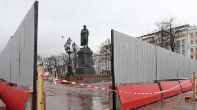 Алексей Навальный - Валерий Рашкин - Михаил Лобанов - В Москве несколько сотен человек вышли на акцию против фальсификаций на выборах - svoboda.org - Москва - Россия