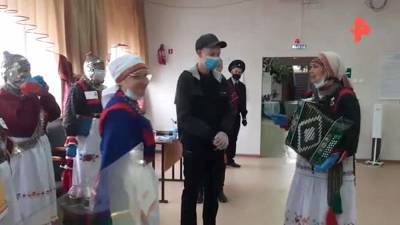 Иван Грозный - Члены избиркома спели песню для студента на выборах в Самарской области - iz.ru - Израиль - Красноярск - Самарская обл.