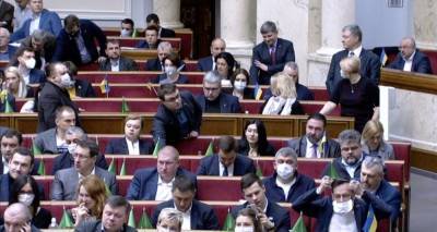 В "Слуге народа" назвали подходящей передачу проекта закона об олигархах в Венецианскую комиссию - politeka.net - Украина