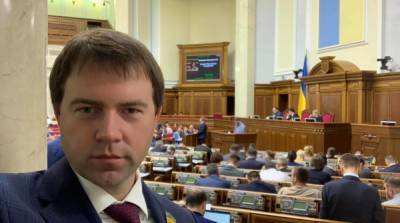 Давид Арахамия - Арсен Аваков - Денис Монастырский - В «Слуге народа» назвали имя кандидата на пост главы правоохранительного комитета - ru.slovoidilo.ua - Украина