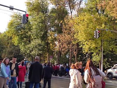 В Уфе возле остановки «Дом актера» появился вызывной светофор - ufacitynews.ru - Уфа
