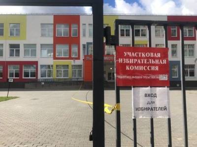 В Омске задержан депутат горсовета, снимавший подвоз к участку росгвардейцев - rosbalt.ru - Омск