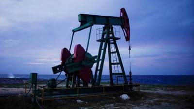 Ураганный рост: цена нефти Brent впервые за полтора месяца превысила $74 за баррель - smartmoney.one - США