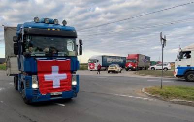 Швейцария отправила на Донбасс 140 грузовиков гумпомощи - korrespondent.net - Украина - Швейцария - Луганская обл. - Донбасс - Донецкая обл.