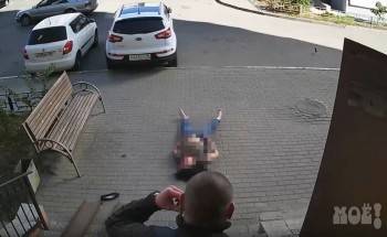25-летняя девушка сорвалась из окна многоэтажки и едва не убила соседа при падении - vologda-poisk.ru - Воронеж