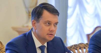 Владимир Зеленский - Дмитрий Разумков - Игра на выживание Разумкова: остаться без кресла спикера и мандата депутата - kp.ua - Украина