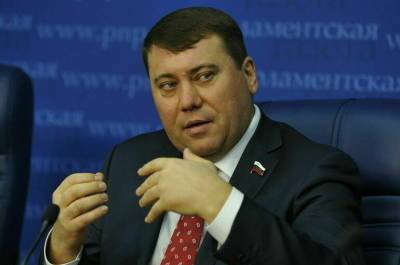 Иван Абрамов - Сенатор Абрамов поддержал идею о выдаче льготных автокредитов учителям - pnp.ru