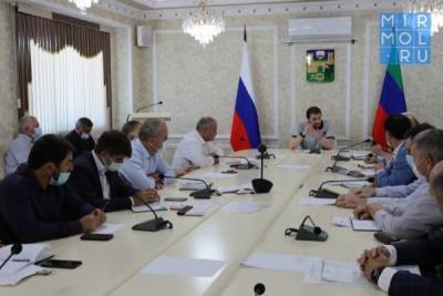 В мэрии Хасавюрта обсуждены вопросы контроля за ограничением работы банкетных залов - mirmol.ru - Хасавюрт