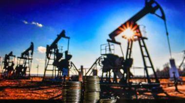 Рост цен на нефть ускорился до более чем 3% на данных о снижении её запасов в США - smartmoney.one - Москва - США