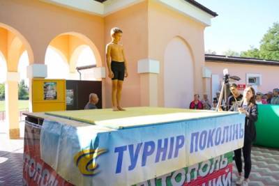 Девятилетний мальчик из Украины отжался 1001 раз и установил рекорд - rupor.info - Украина - Мелитополь - район Мелитопольский
