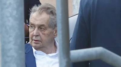 Милош Земан - Президента Чехии срочно госпитализировали - eadaily.com - Чехия