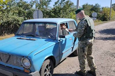 На Украине прошли учения по отлову нарушителей границы с Россией - lenta.ru - Россия - Украина - Харьков