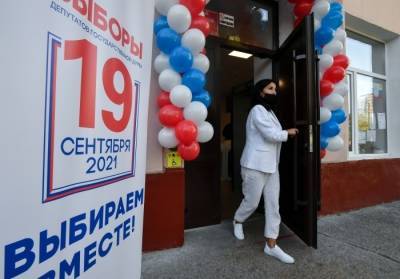 Михаил Шеремет - Владимир Константинов - Число единороссов в Госдуме от Крыма сократится до пяти - interfax-russia.ru - Россия - Крым - Воронежская обл.