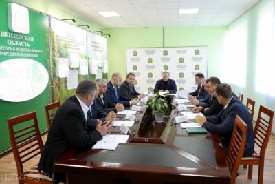 Олег Мельниченко - Олег Мельниченко поставил целью увеличение процента переработки древа в регионе - mk.ru - Россия - Пензенская обл.