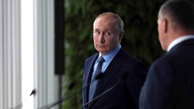 Владимир Путин - Дмитрий Песков - Эмомали Рахмон - Известен результат теста Владимира Путина на коронавирус - vm.ru - Москва - Россия - Сирия - Таджикистан