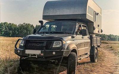 Жилой модуль и солнечные батареи – УАЗ Профи превратили в дом-вездеход - zr.ru