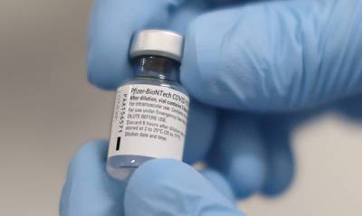 Pfizer и BioNTech запросят разрешение на использование своей вакцины против COVID-19 на детях - og.ru - США