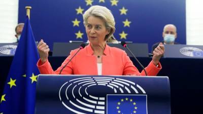 Глава Еврокомиссии: ЕС не потерпит «гибридной атаки» со стороны Беларуси - golos-ameriki.ru - Белоруссия - Литва - Латвия - Ляйен