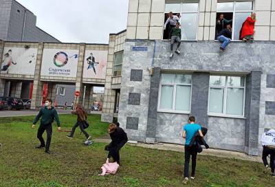 Дмитрий Махонин - В Прикамье в связи с трагедией отменили занятия в школах и колледжах - tvc.ru - Пермь
