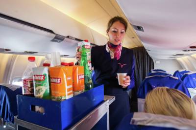 Наталья Денисова - Диетолог объяснила, почему в самолёте меняется вкусовое восприятие пищи - govoritmoskva.ru - Москва