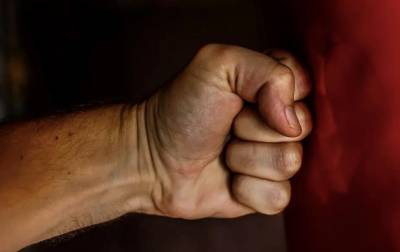 В Виннице мужчина избил двух женщин, отвергших его домогательства - korrespondent.net - Украина
